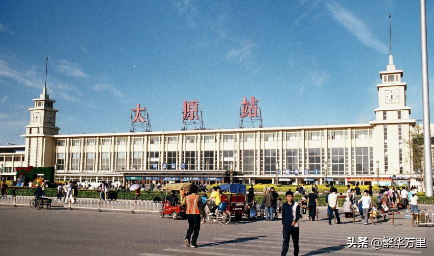 山西省管理了11个地级市，经济总量，为何与成都市相当？