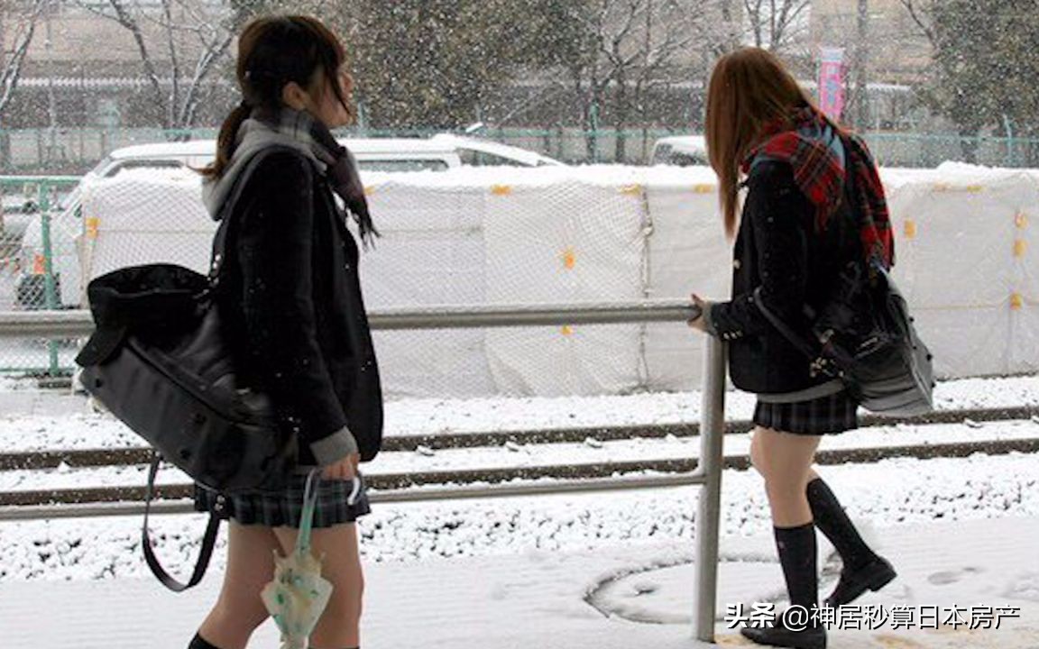 在没有暖气的日本，只靠一身正气就可以过冬了吗？