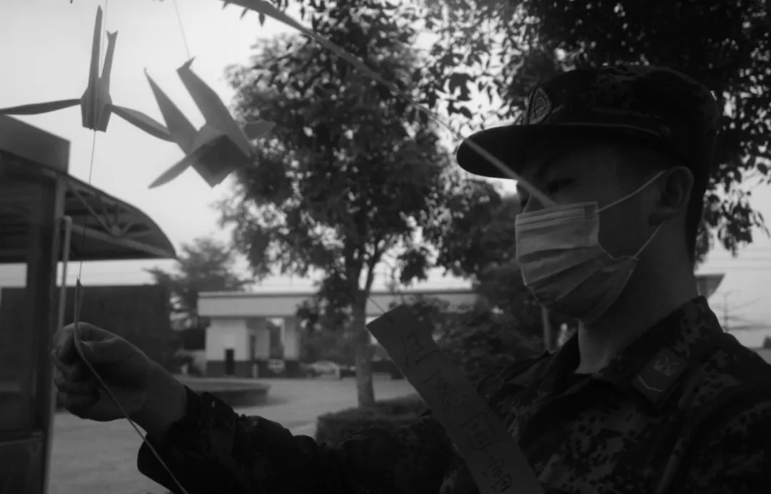 Martyr writes mom's letter, first-class read lachrymal ripples 20 years