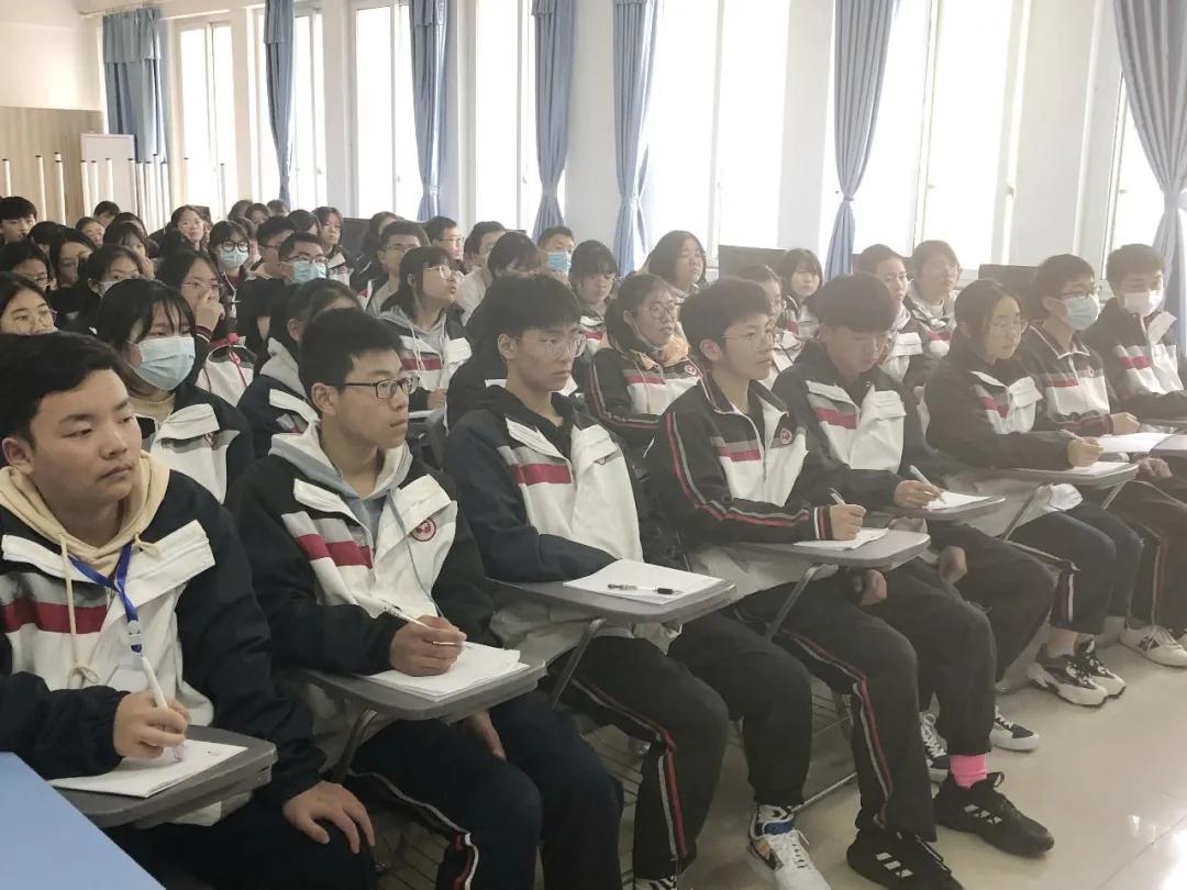 天府职校丨国家老年照护职业技能等级证书质量督导员宋健莅临讲座