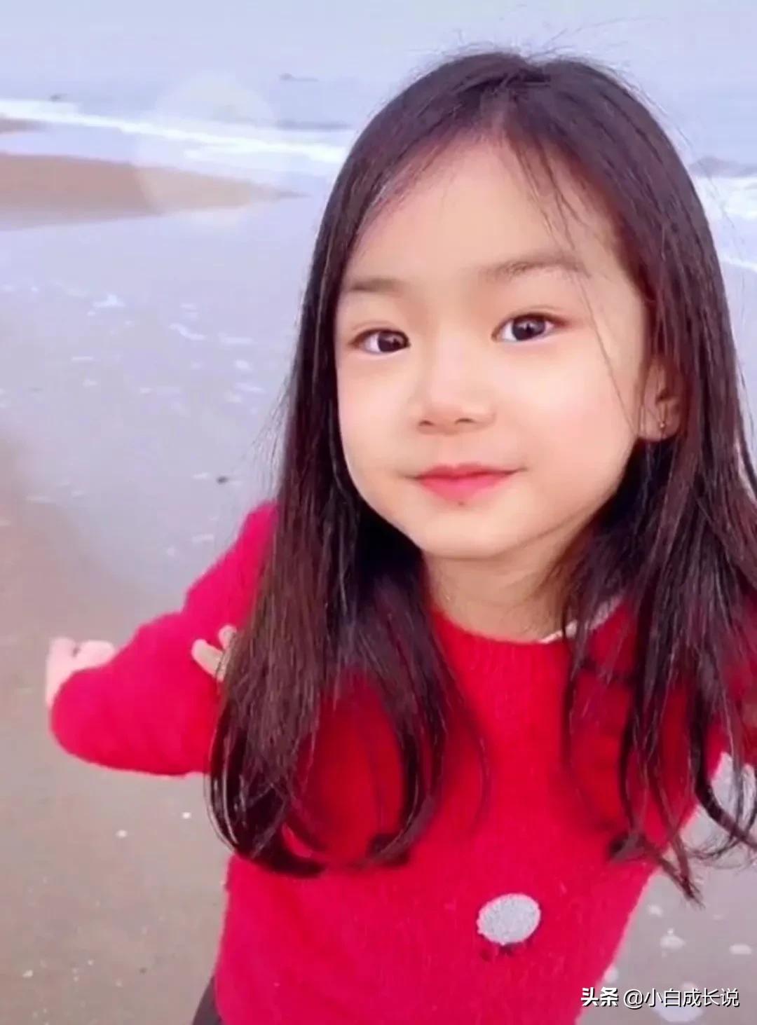 5 years old of daughters make up Qi Wei to catch the hair, hole that play side, however by mad assist of 1 million person: Is the reason? 