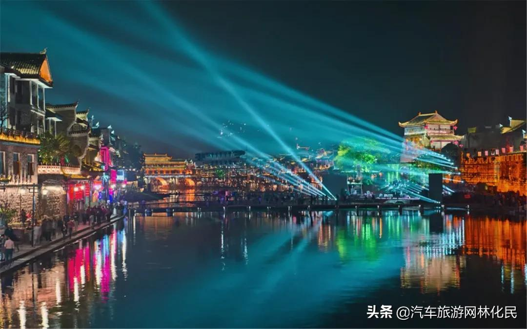桂林+韶山毛主席铜像广场+凤凰古城+阳朔西街休闲七日游