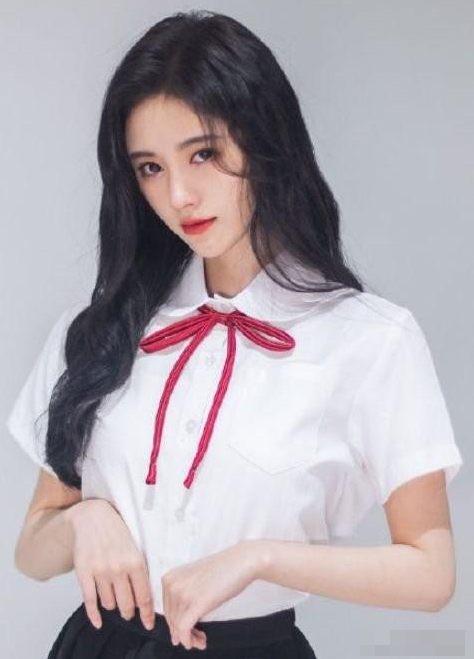 38公斤的鞠婧祎，平时不碰这2种水果，却是00后的