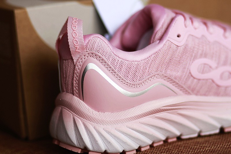 我的跑步装备 咕咚10K悦弹跑鞋