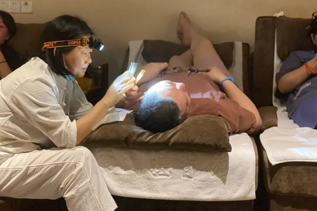 女技师月薪1万多搓背20多年扬州旅行没去搓背馆算是白去了