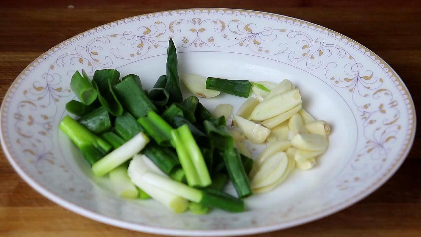 大廚教你油豆腐這樣做，簡單家常，開胃下飯，比吃肉還解饞