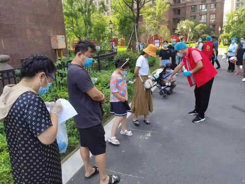 「商职抗疫故事汇」致敬没有硝烟战场上的“急先锋”