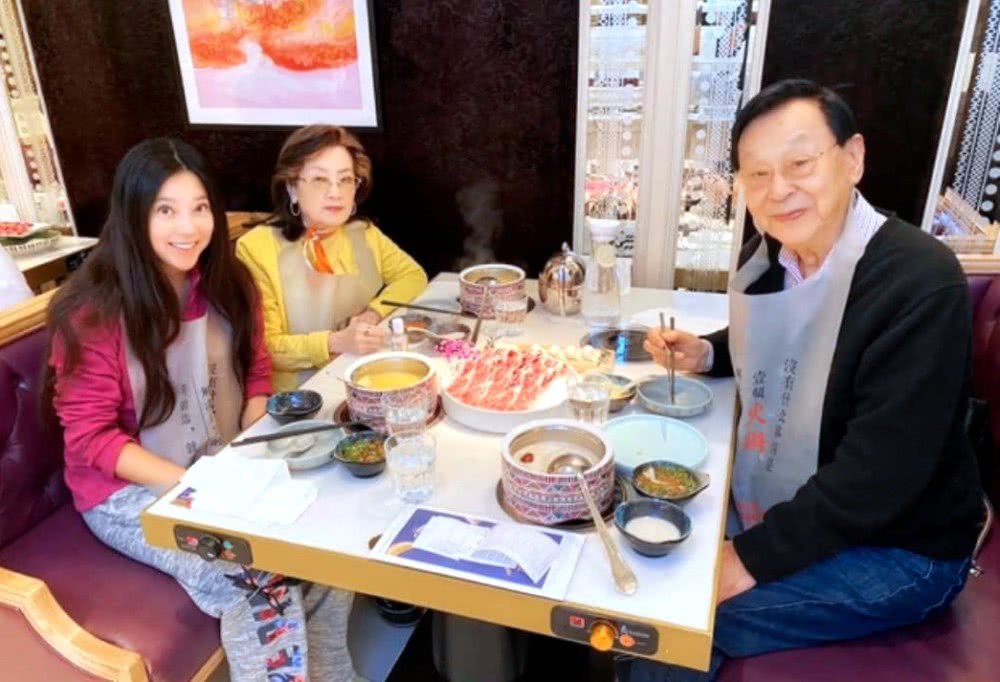 李绮红的抑郁人生，傅明宪的奢靡生活，郭襄与郭芙戏外不同的命运