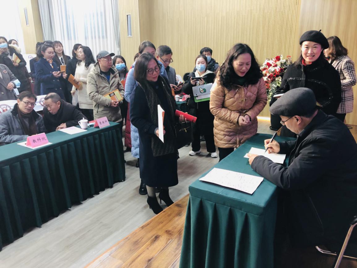 不忘初心重归朴素丨武侯新教育2020-2021学年工作总结会