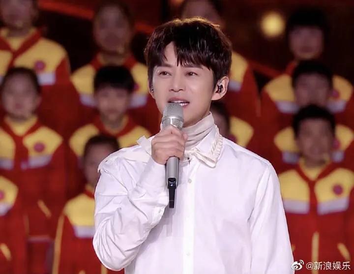 跨年晚会状况百出：汪涵不在状态，应采儿假唱