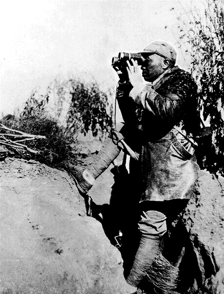 抗美援朝点将主帅，毛主席两次换人，彭德怀为