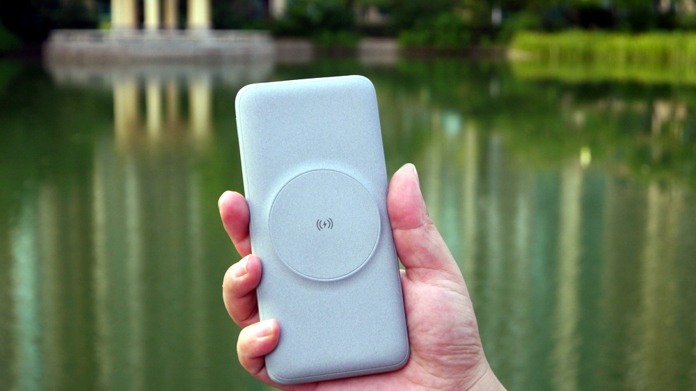 旅行必备装备推荐：南卡无线充电宝POWER3