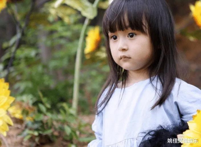 2岁的时候被导演一眼相中，无数人表示等她长大，如今却你还等吗