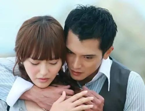 藏不住了，罗晋作为唐嫣专属摄影师，水平竟然