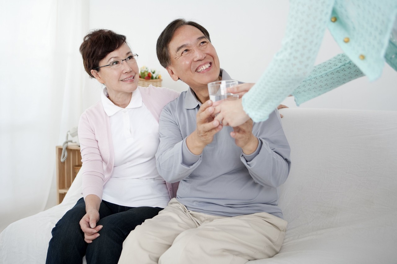 居家养老还是入住养老院好，看完这篇文章你就明白了