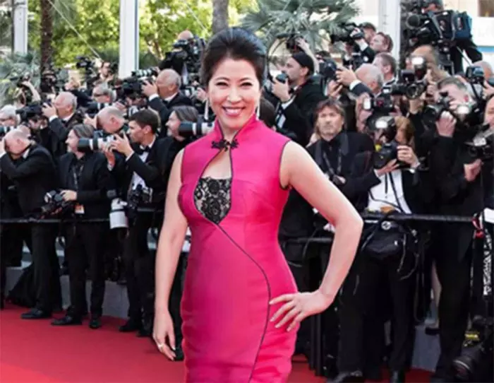 40岁冠军转型拍戏，国内开公司当老板，或成为第