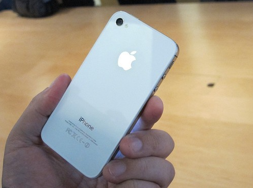 哪些手机可以被称之为“神机”？iPhone4上榜，剩下这两款有争议