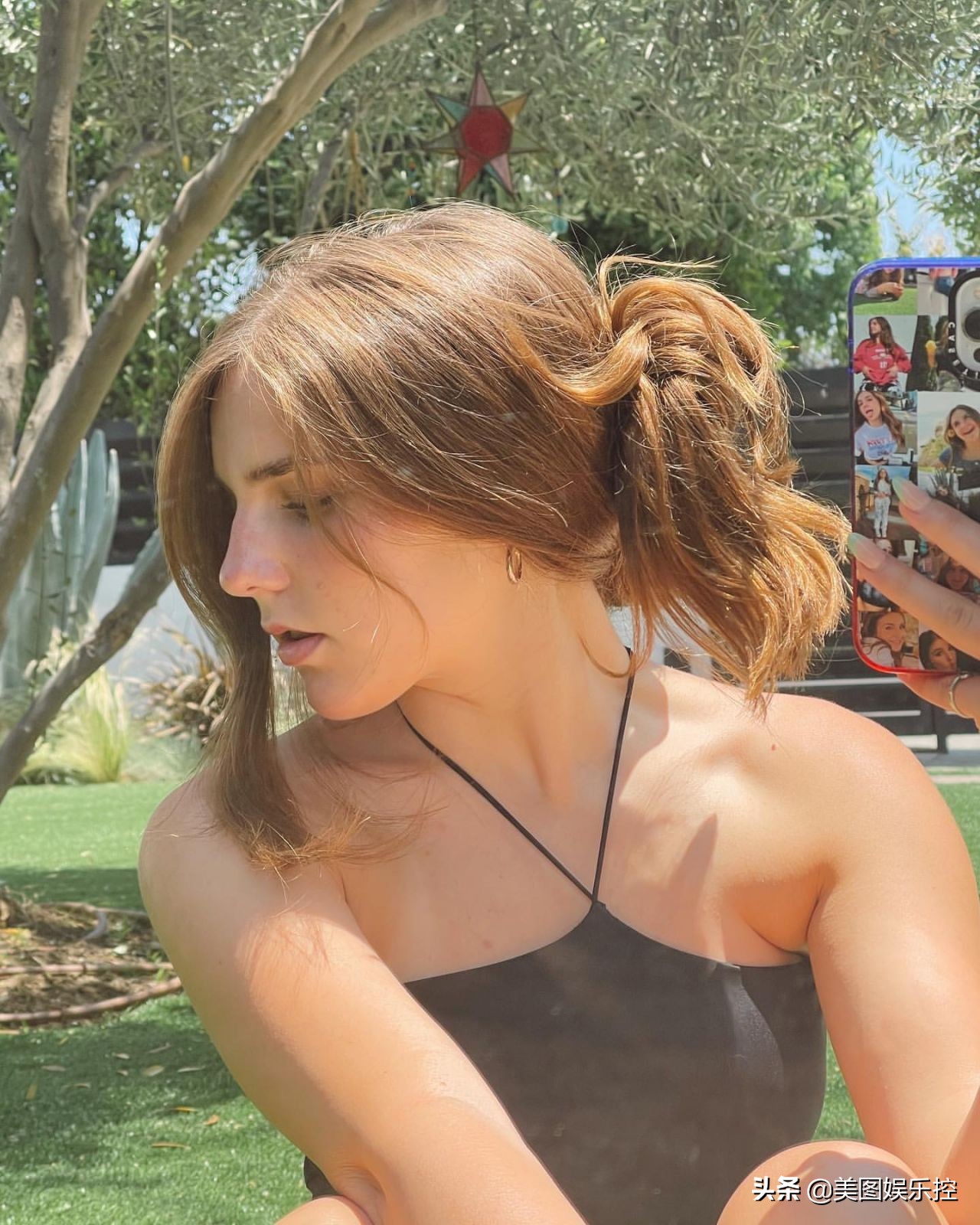 Musician Piper Rockelle took a naughty selfie in the small courtyard