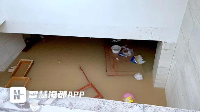 楼顶渗水!车库变成“水库”!福州一小区被曝光!业主损失惨重