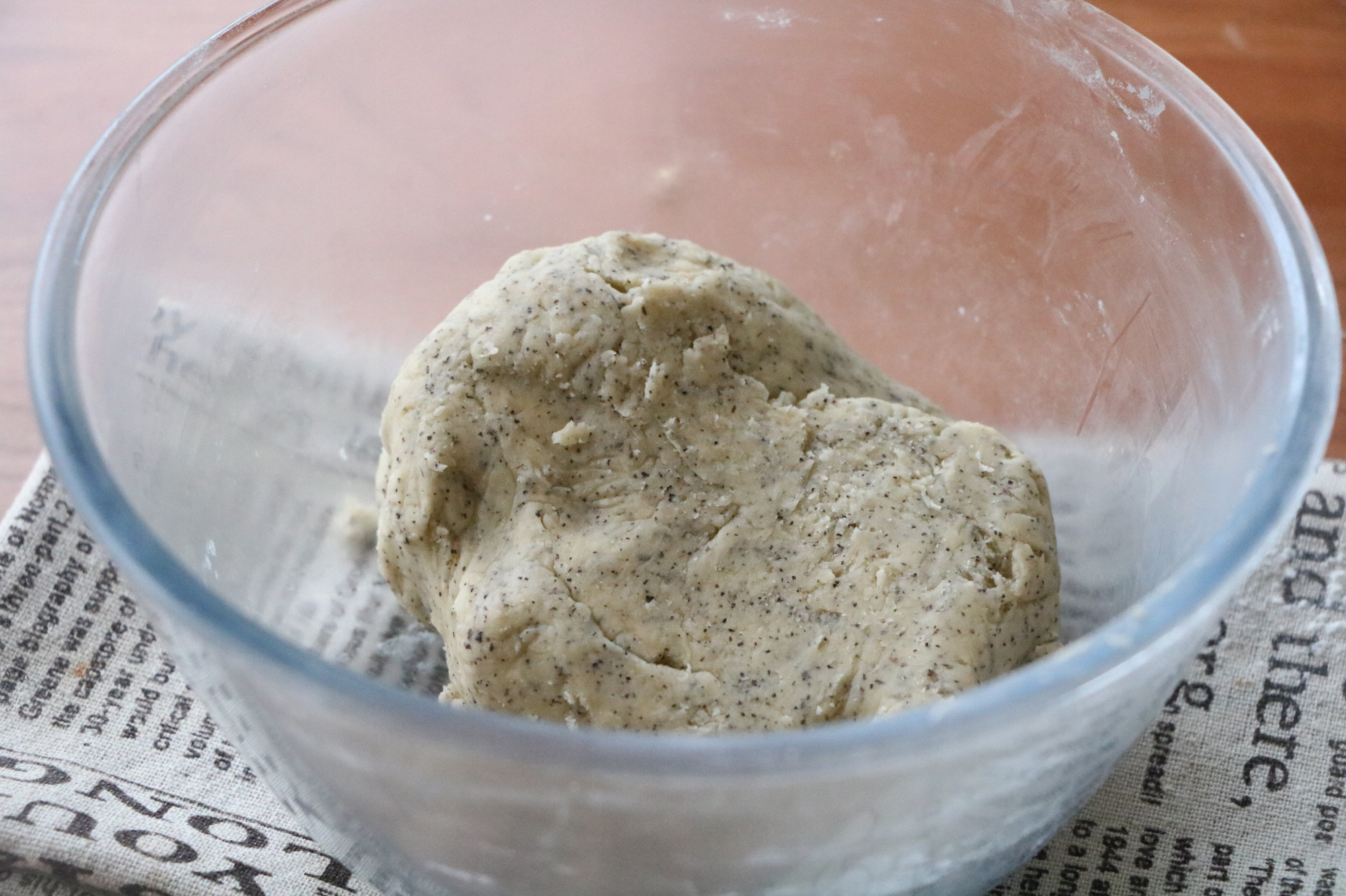 饞了好久的伯爵茶黃油餅乾，茶香濃郁，第一次吃就上癮，越吃越香