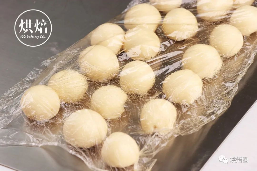 香蕉太生了等不及吃？做摩伦炸香蕉正好 外脆内软热吃极其美味