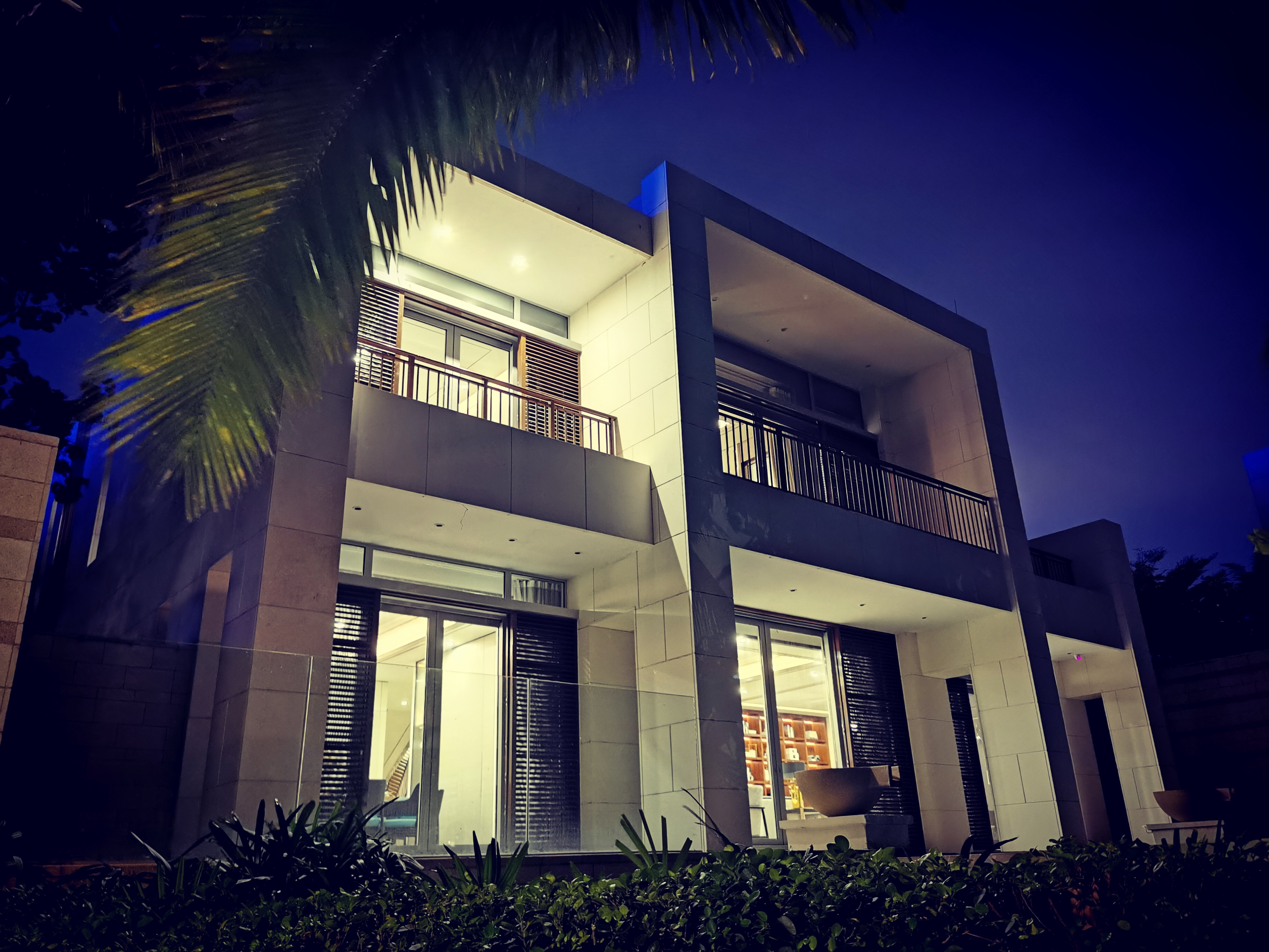 冬天旅行首选目的地，三亚吃喝玩乐全攻略，给你最悠闲的海岛时光