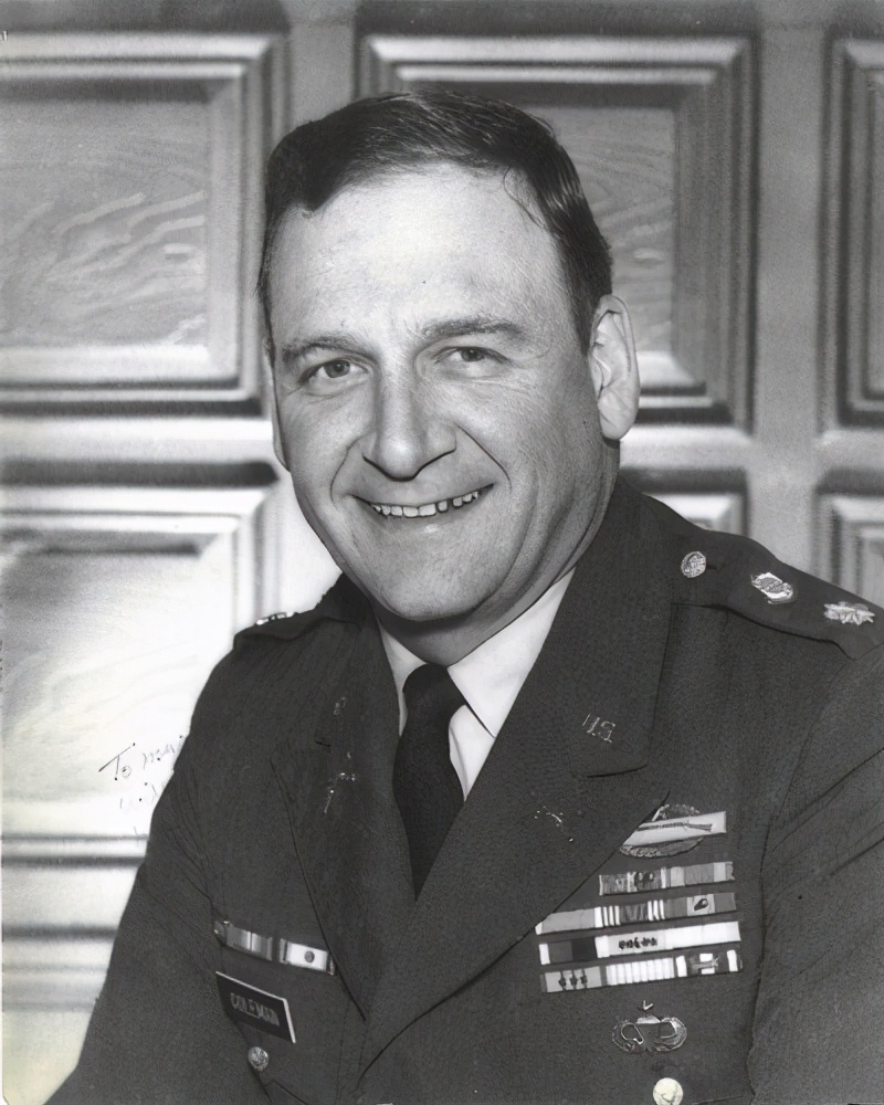 美军老兵评价，志愿军“人海战术”与日军“万