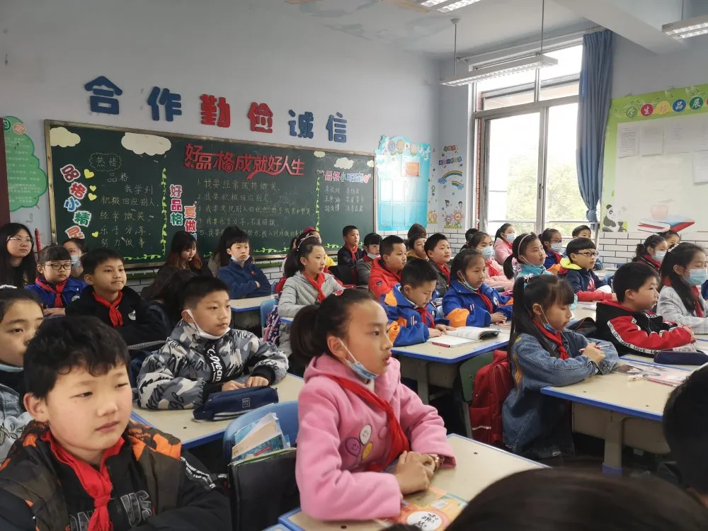 双流区彭镇小学梁琴名师工作室三月活动简报