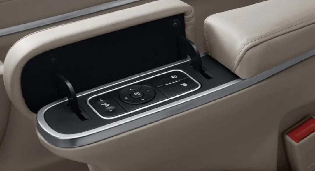 媲美别克GL8，它已经是自主高端MPV头牌