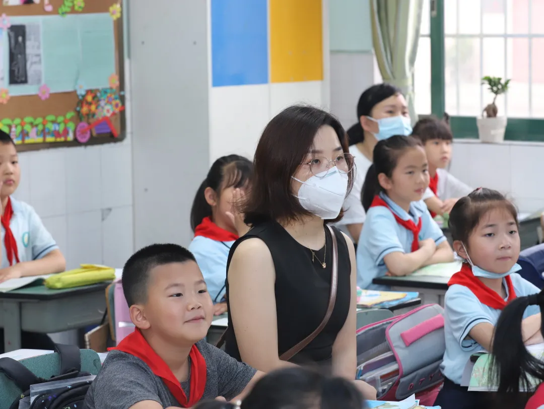走进南小 见证成长丨天府新区南湖小学2021春家长开放日活动