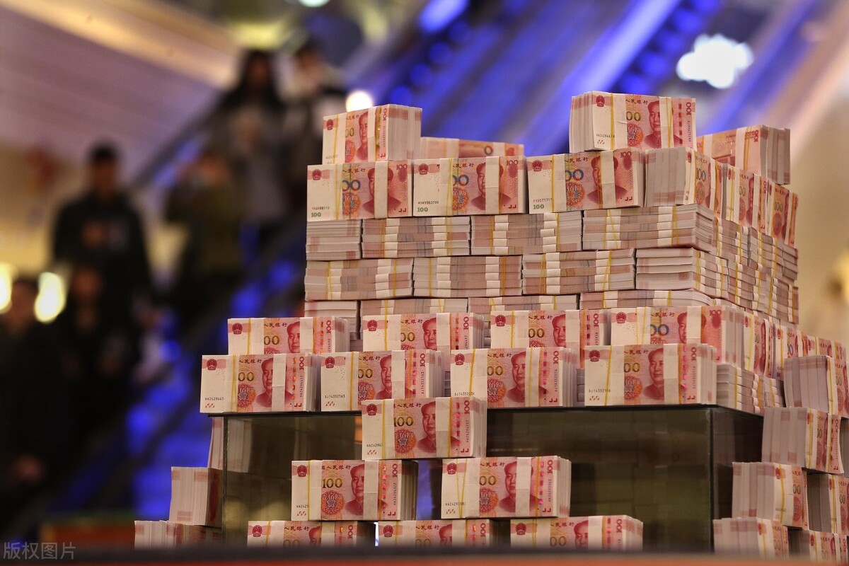 ​500万长期投资4大银行股票，靠分红能否维持基本生活？