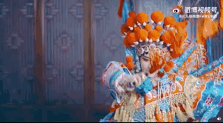 陆毅女儿再以京剧扮相出镜，贝儿造型超亮眼，举手投足尽显专业范