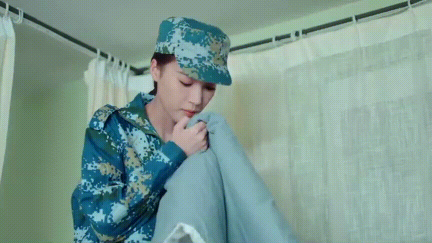 校园小甜剧糖分总超标，《小美满》外冷内甜校