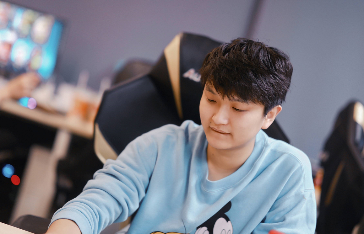 王者荣耀：中单迎来优化，看完调整，久诚和猫神又能重回巅峰了？