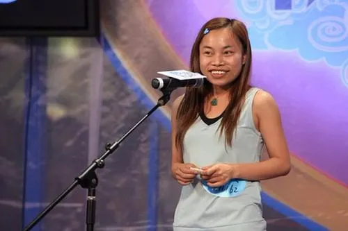 1500万抢人！周某出狱，30家网红公司蹲守签约：