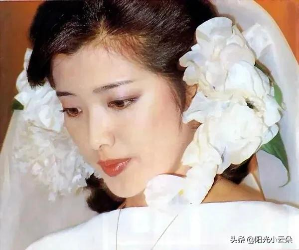 山口百惠 選秀出道的女神 現在已然是臃腫大媽 一個時代的榮光 陽光小云朵 Mdeditor 山口百惠 選秀出道的女神 現在已然是臃腫大媽 一個時代的榮光 陽光小云朵 Mdeditor