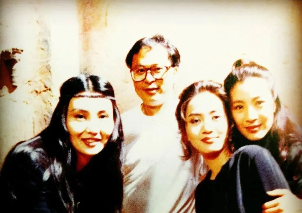 要不是因为女演员蓝洁瑛，我真不知道杜琪峰还拍过这样有趣武侠片