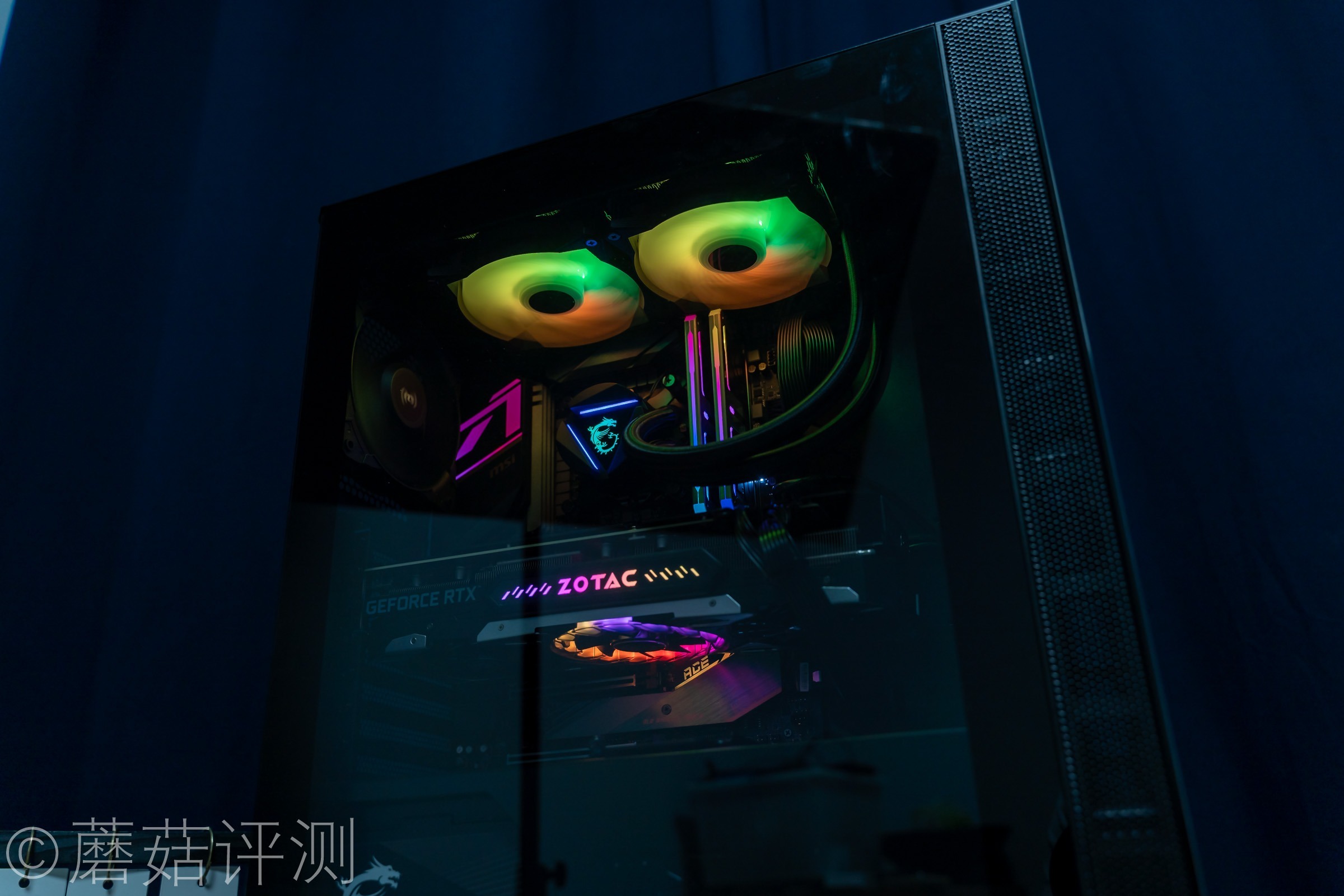 原来整机还可以这样装！微星MAG幻彩佩龙斧I9 10900K主机 拆解评测