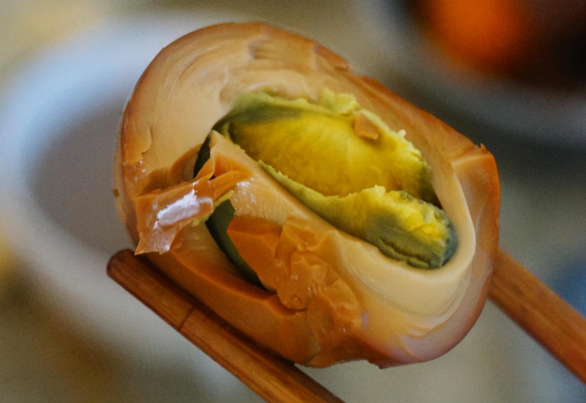 滷蛋在家做，教您詳細做法，雞蛋又香又入味，比早餐店賣得好吃