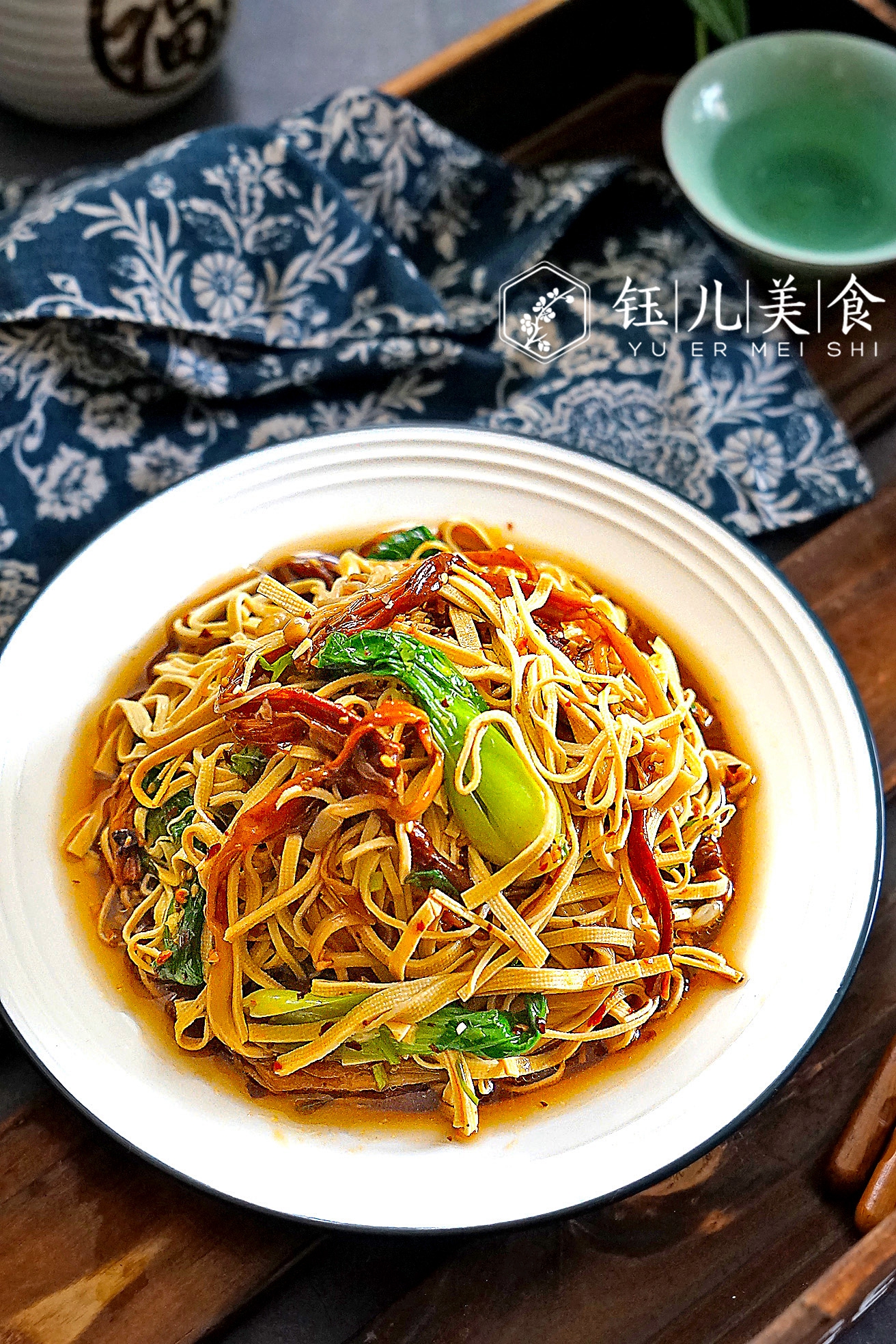 入秋后，金针菇这6种吃法火了，营养鲜美，比吃肉还要香，快试试