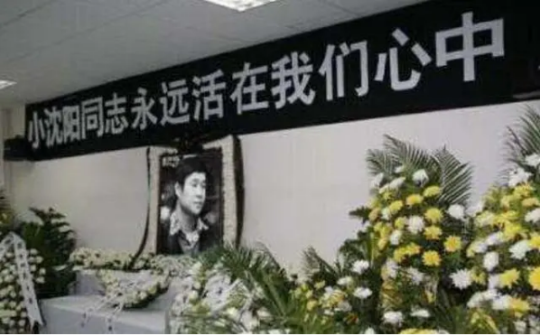 上午10：46，赵本山因抢救无效又“被”死亡？网