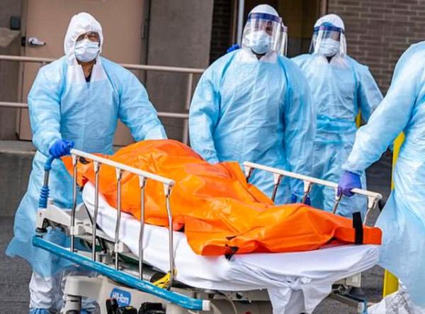 海峡上空爆发激烈狗斗！大国舰载机被连续咬尾