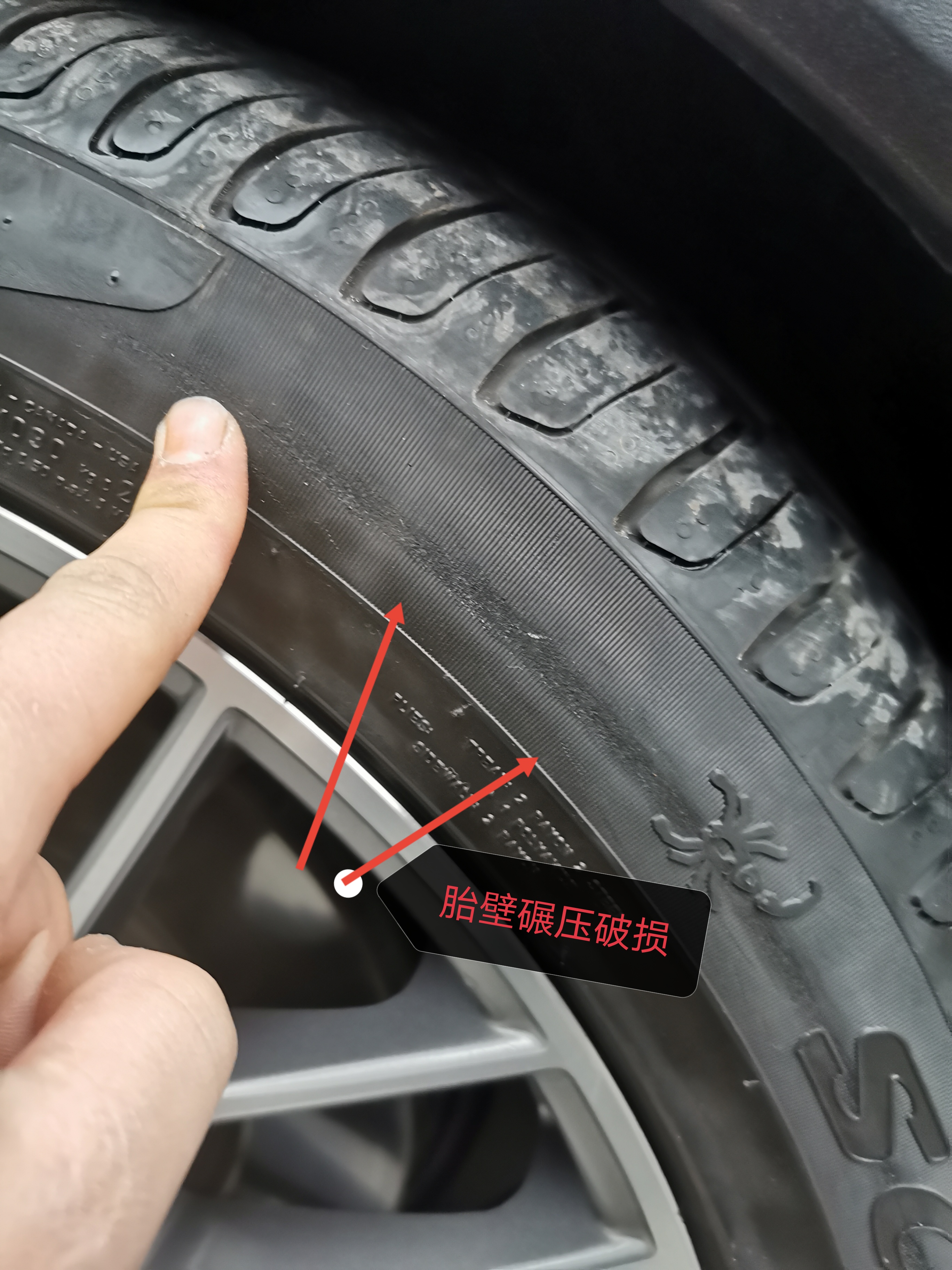 請(qǐng)問：這樣的精修車得有多少人要栽在上面？