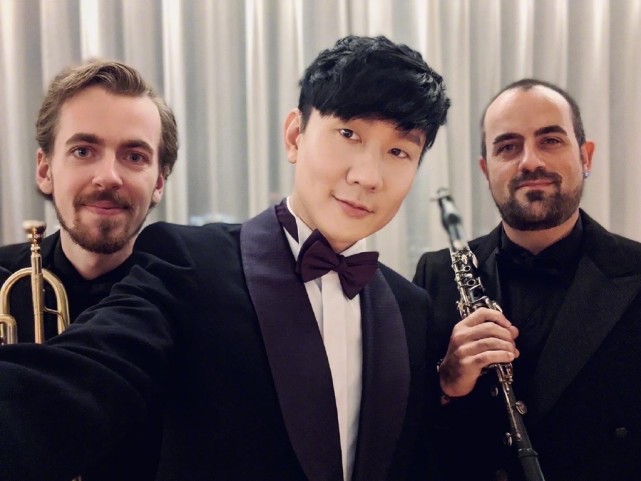 林俊傑MV上線，賈靜雯老公出演男主，結局一家三口同框超幸福