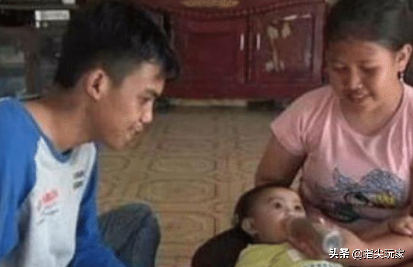 那个靠喝咖啡长大的印度女婴，因父母穷买不起