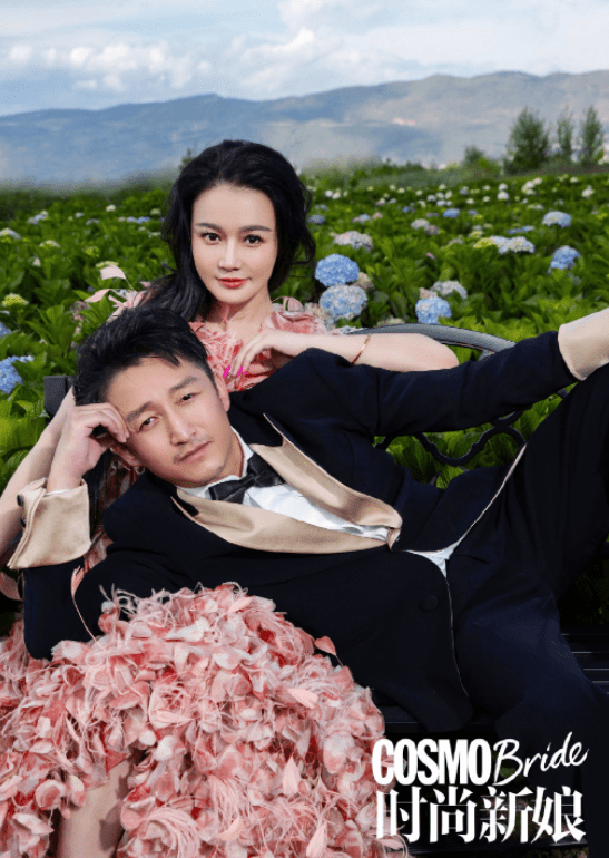 邹市明夫妇拍写真庆祝结婚十周年，冉莹颖身材丰腴，大片画风唯美