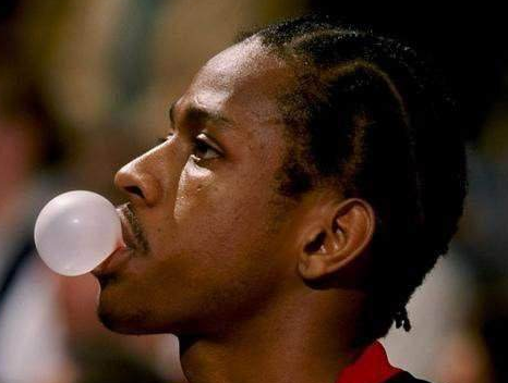 为何曾经在NBA风靡一时的口香糖，现在几乎看不