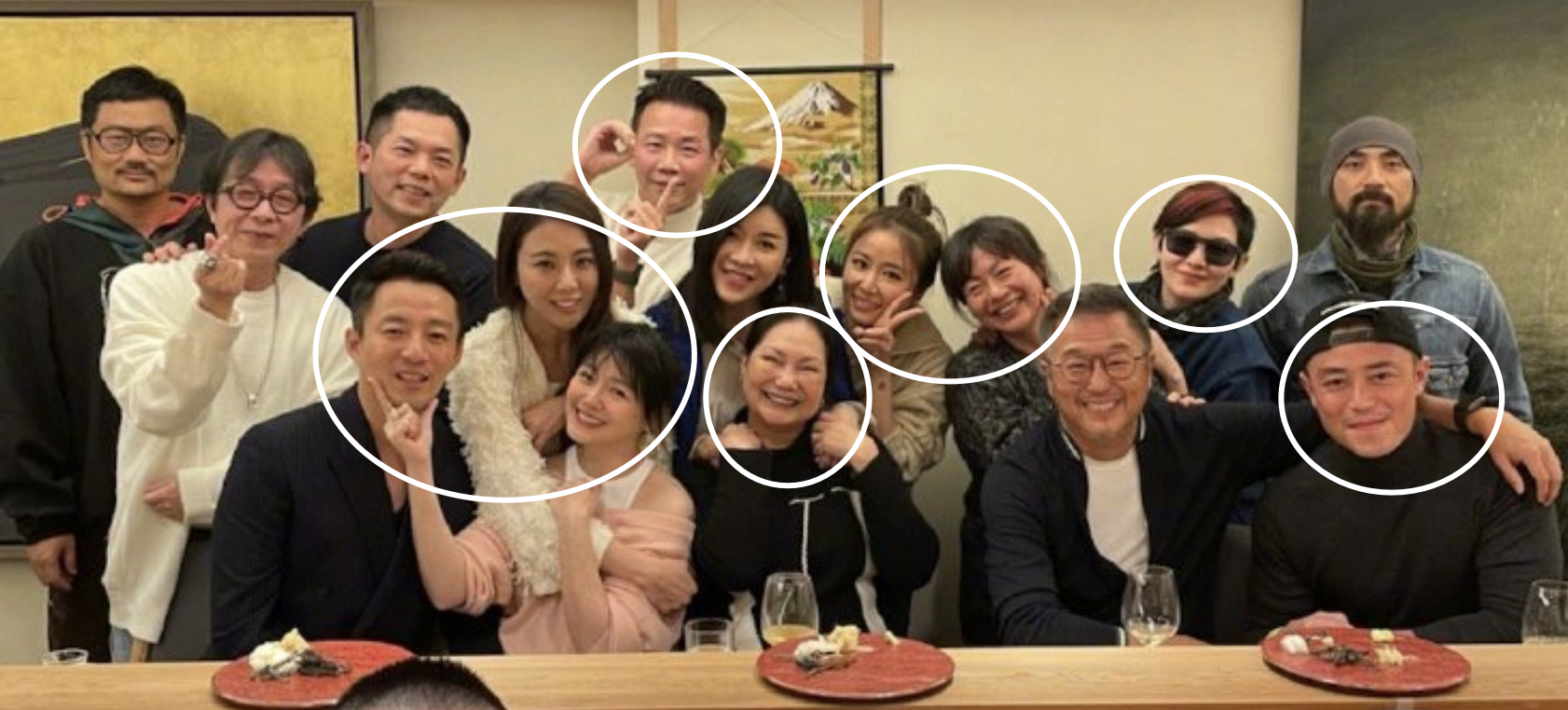 汪小菲慶與大s結婚十週年，夸其為小女孩，鴿子蛋鑽戒惹秦昊注目