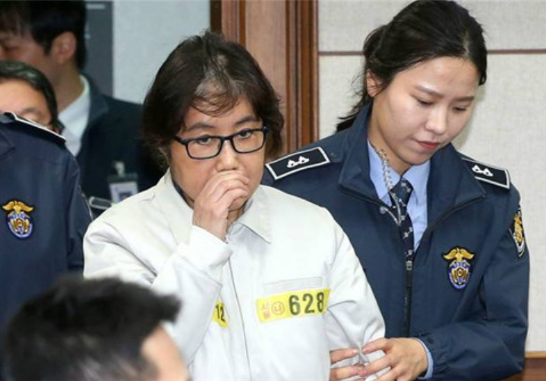大学生郑维罗：高调炫富，意外让韩国总统牢底坐穿，亲妈入狱18年
