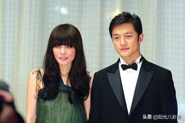 白百何陈羽凡离婚后同框，明星离婚关系大不同